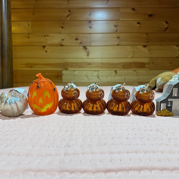 Bath & Body Wall Flowers - Picture 5 of 8